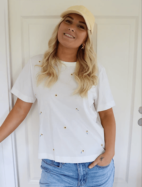 Hovedbilde SOLA METTE T-SHIRT SUNFLOWER - OFFWHITE