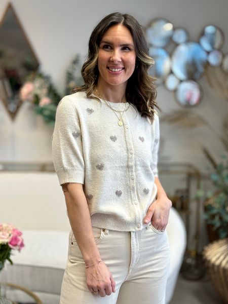 Hovedbilde DOFFY CARDIGAN M/HJERTER - CREAM/TAUPE