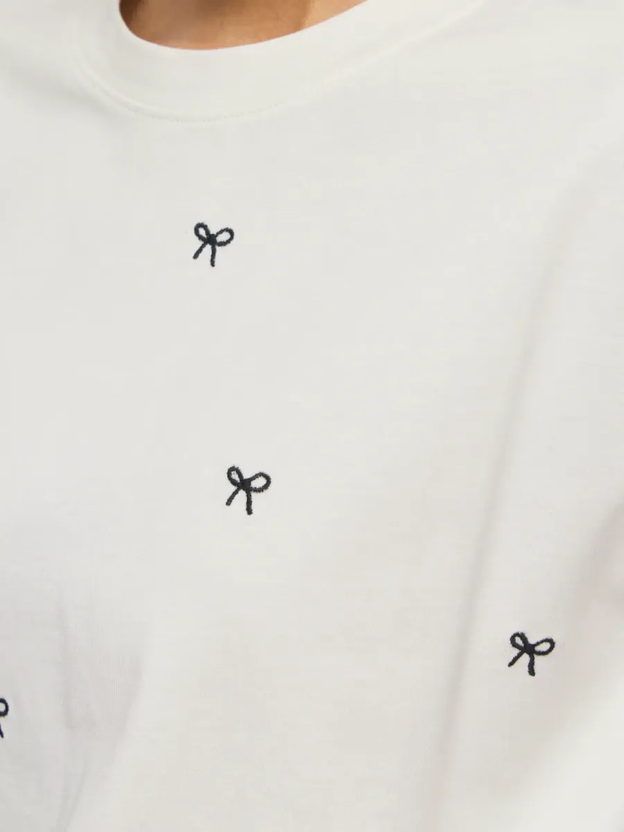 MONIE T-SHIRT M/BOW - HVIT 