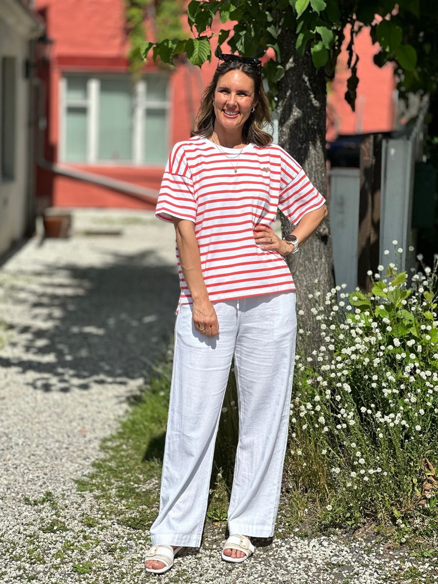 FENJAL T-SHIRT STRIPER - HVIT / CORAL