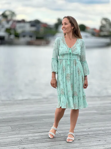Bilde av GOA MIDI KJOLE - MINT