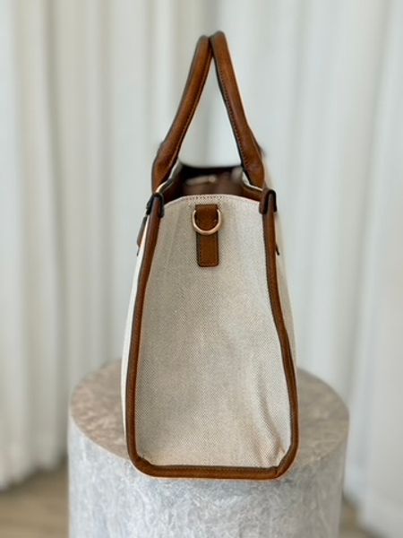 Hovedbilde VESKE M/ STRUKTUR - COGNAC/CREAM