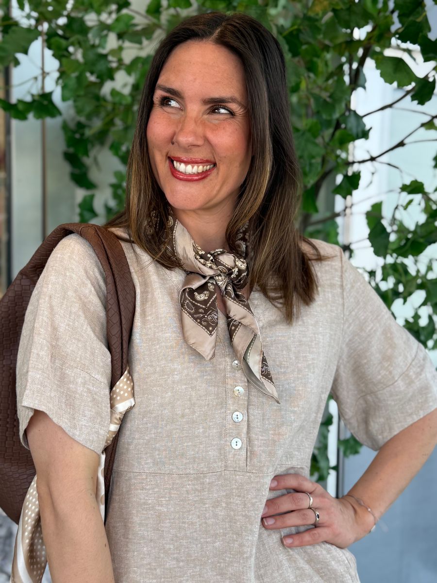 LAVA KJOLE V-HALS - SAND MELERT