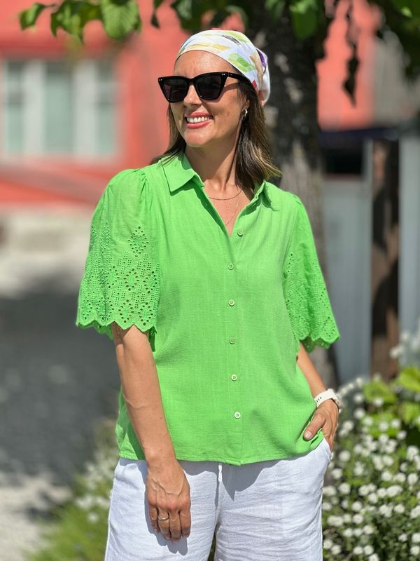 LARA BLUSE - BUD GREEN