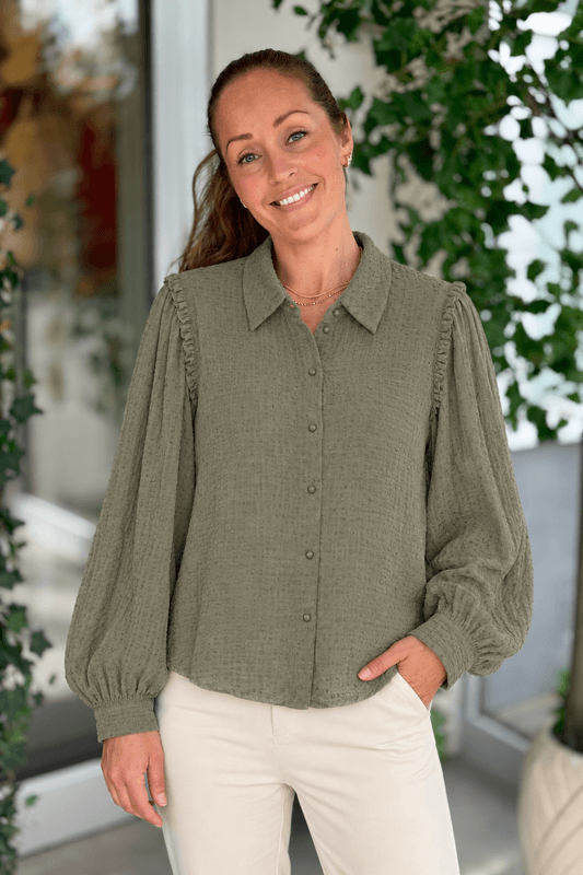 NOELLE BLUSE - OLIVEN