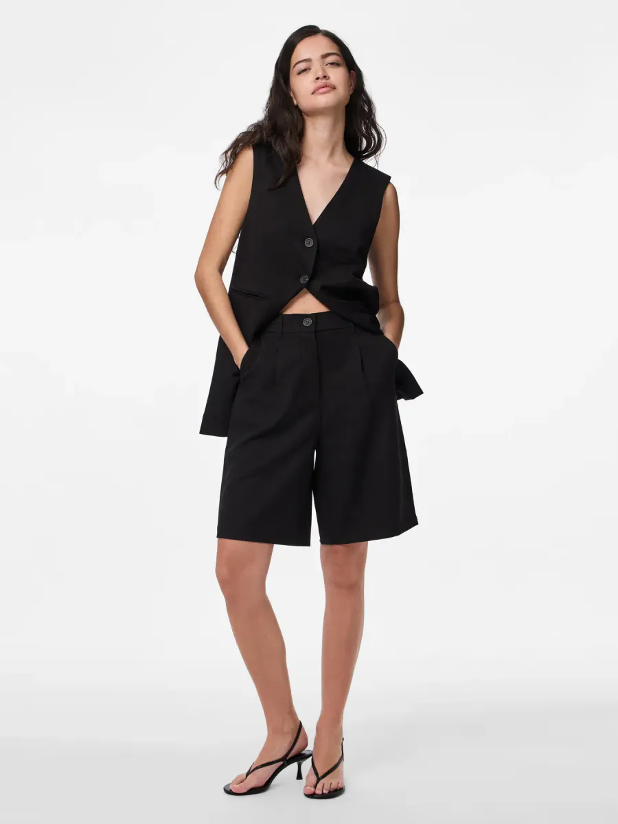 KAMIL RETT SHORTS - SORT