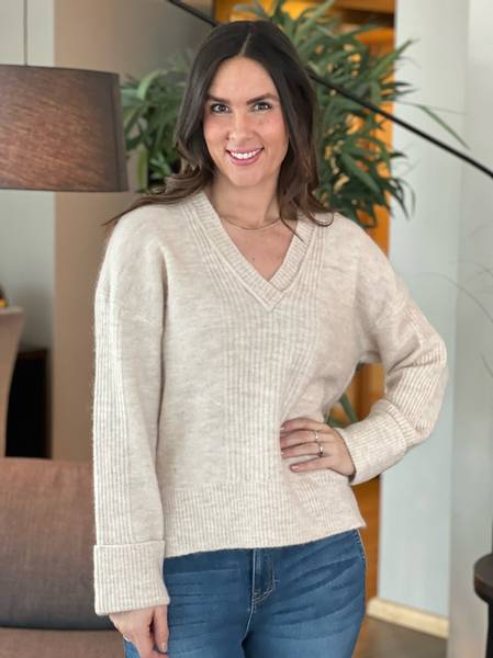 Hovedbilde MOTO STRIKKEGENSER M/V-HALS - MOONBEAM  MELERT