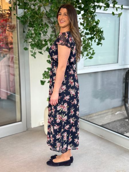 Hovedbilde EMMA LANG KJOLE FLOWER - NAVY