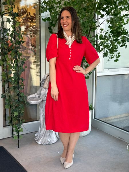 Hovedbilde LAVA KJOLE V-HALS - RØD