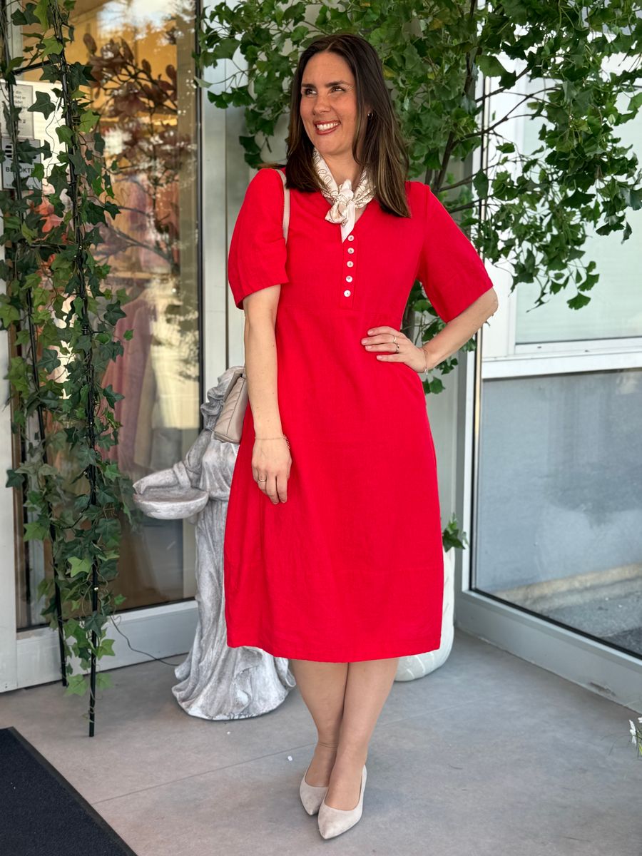 LAVA KJOLE V-HALS - RØD