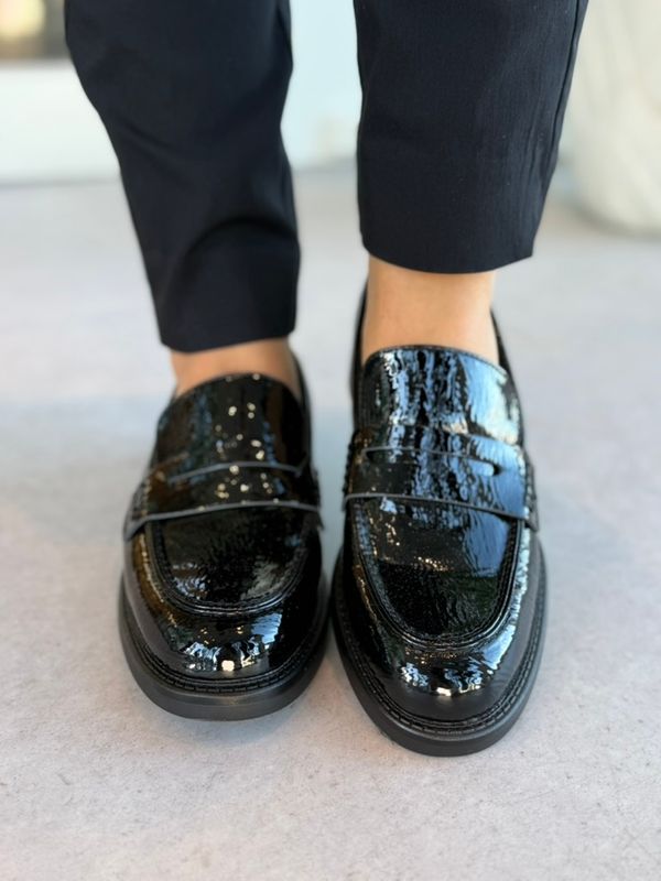 LOAFER PLAIN - BLACK PATENT
