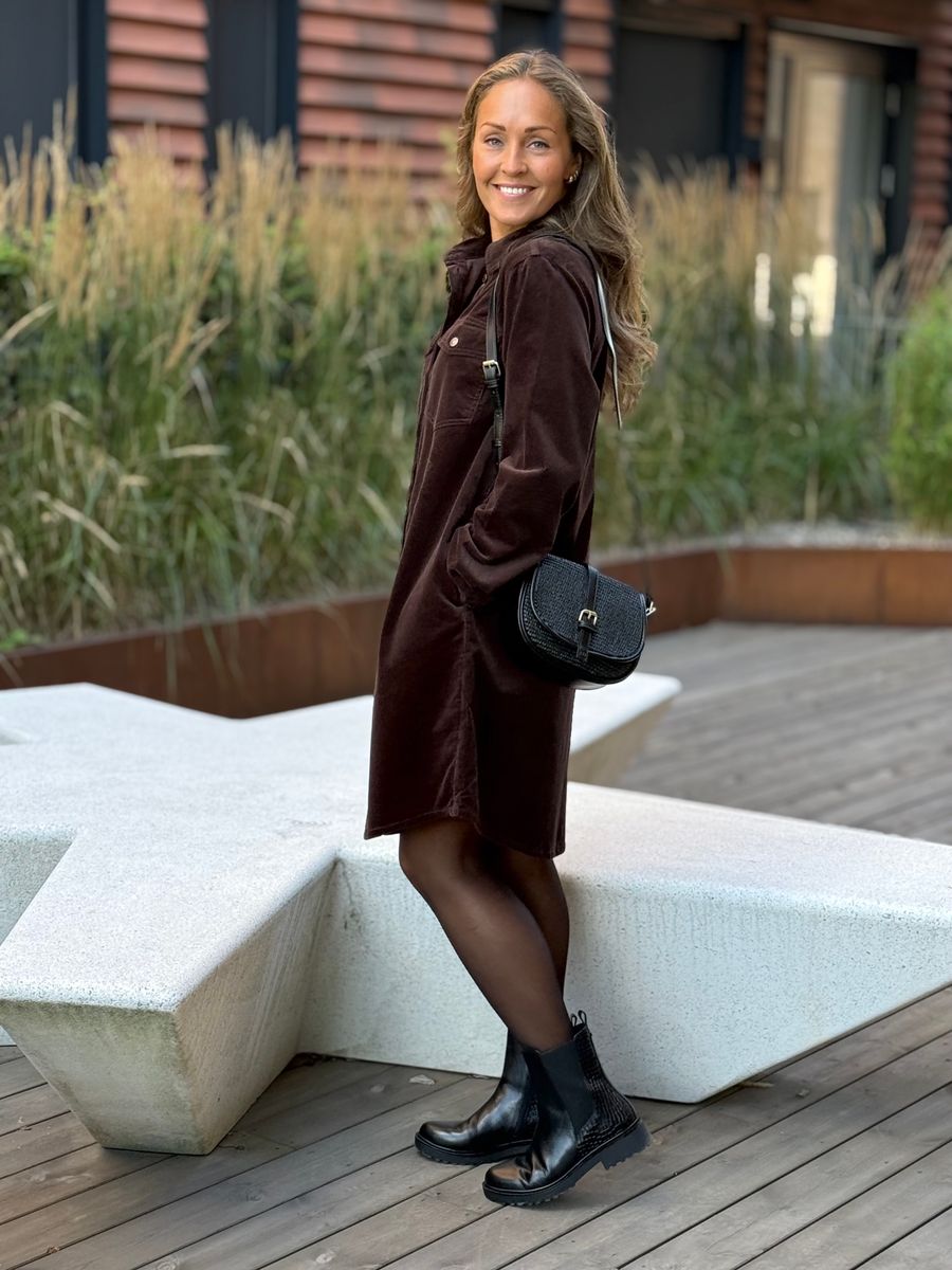 CORDY KJOLE - MØRK BRUN