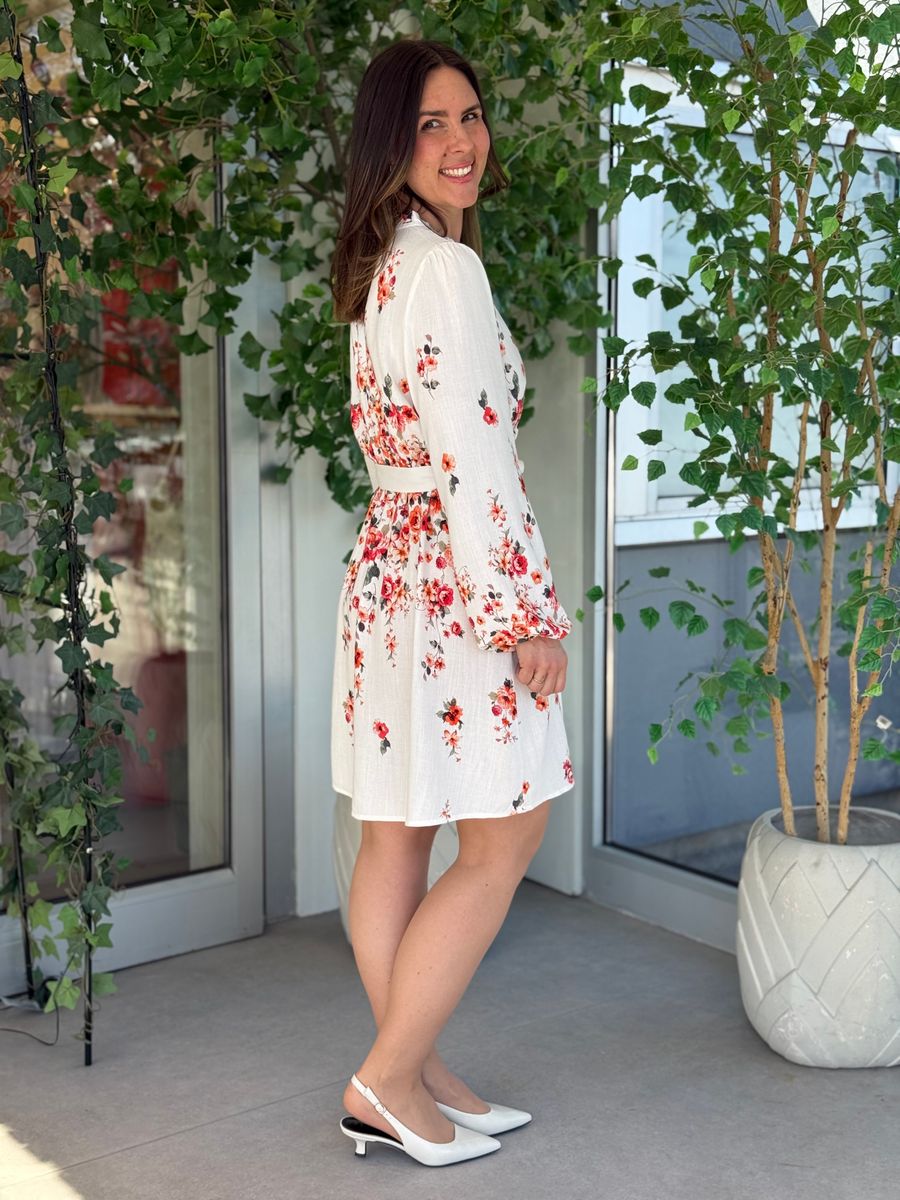 ELMA BAI KJOLE FLOWER - CREAM