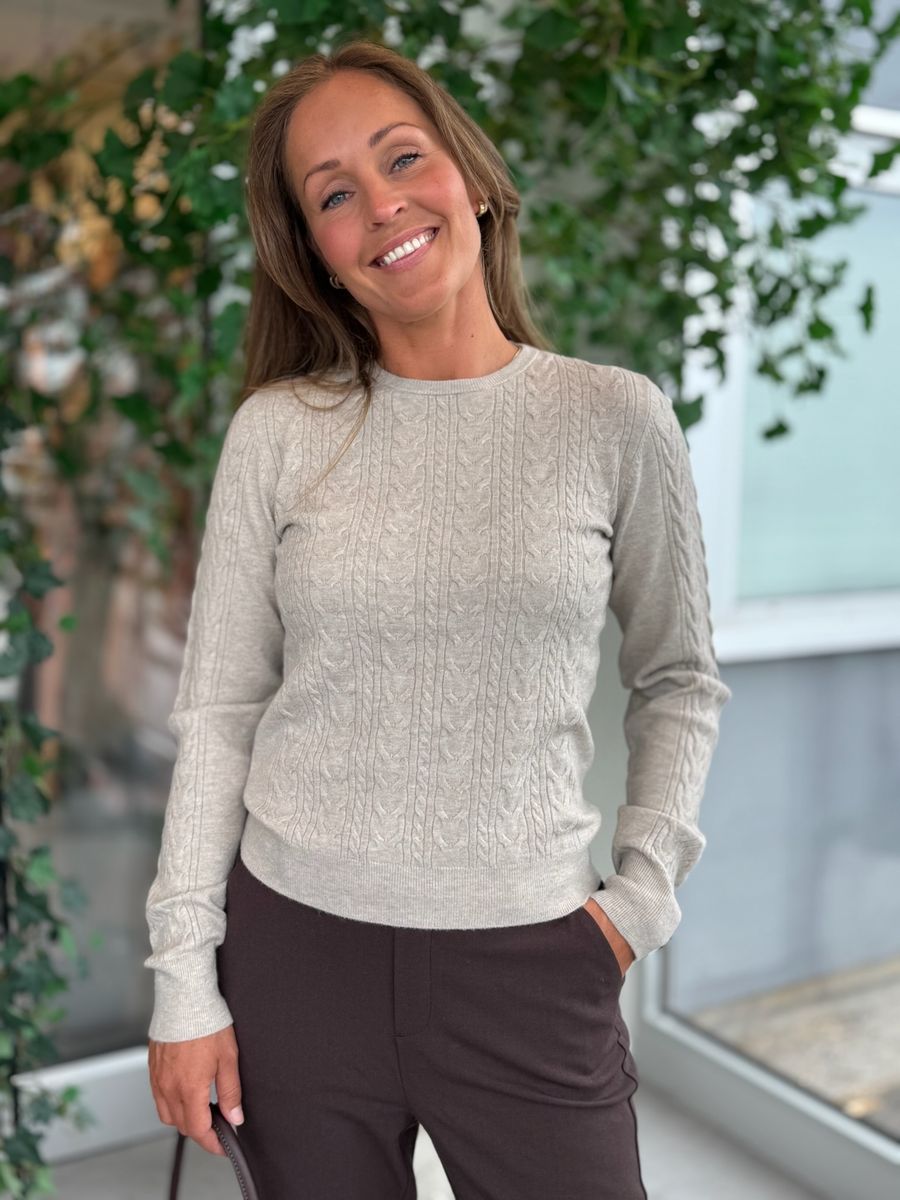 KERRY CABEL KNIT GENSER - SAND
